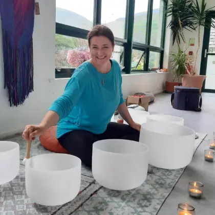 Crystal bowl singing at retreat