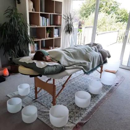 Individual crystal bowl sound healing