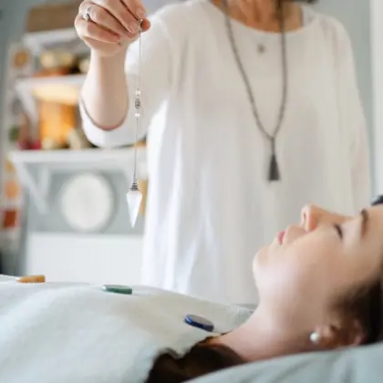 Chakra Reading with Pendulum